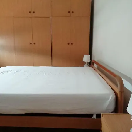 Arenazze's Guest house *